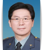 陸軍上校院長<br>李宏滿